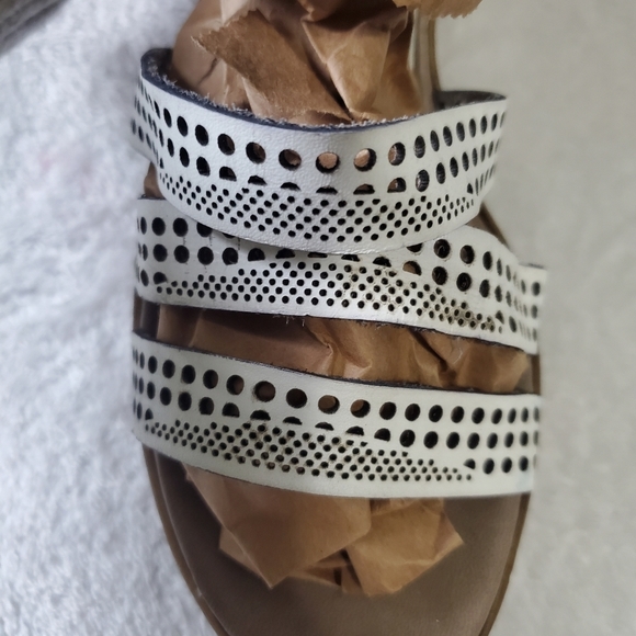 Italian Leather Wedge Sandals - Picture 8 of 11